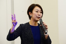 山尾志桜里政務調査会長