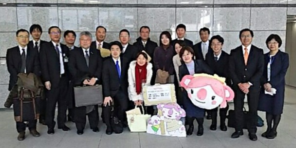 【愛知】県連男女共同参画委員会が子育て女性の就労支援施設を視察